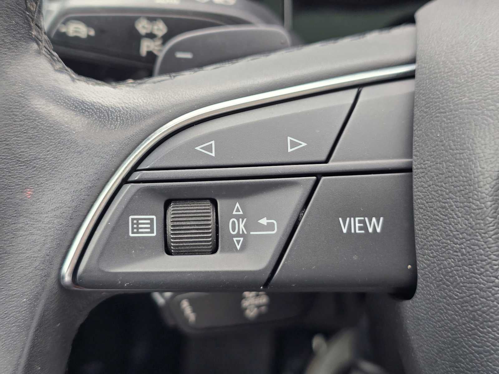 2023 Audi Q3 S line Premium