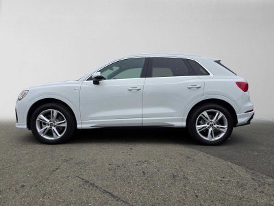 2023 Audi Q3 S line Premium