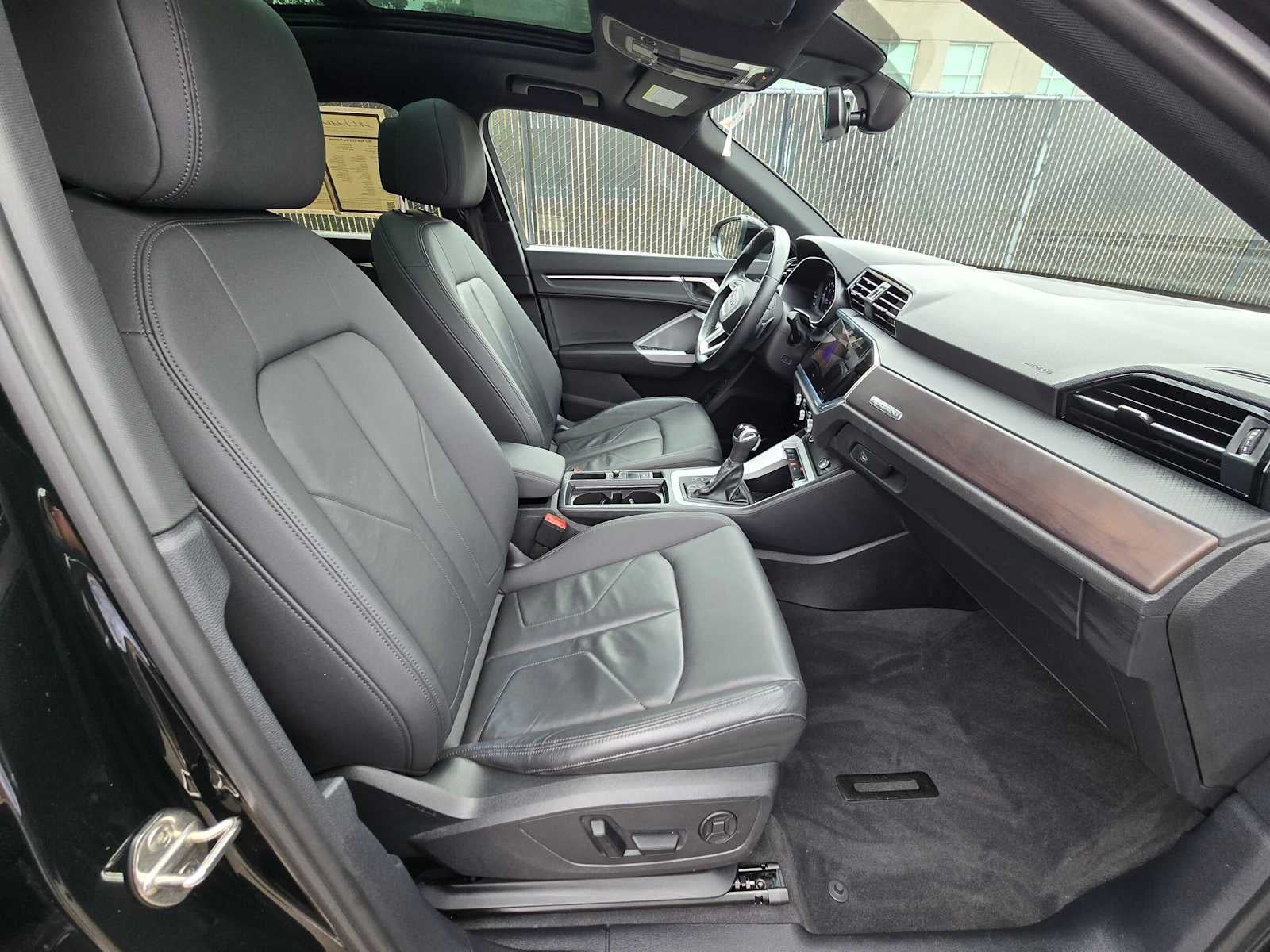 2023 Audi Q3 S line Premium