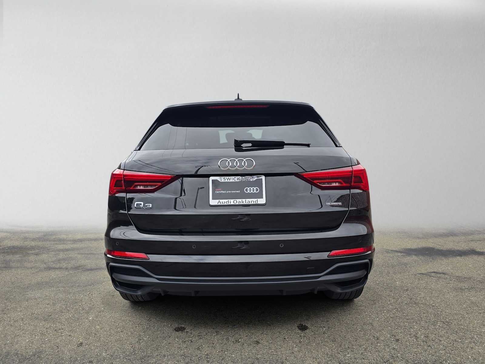 2023 Audi Q3 S line Premium