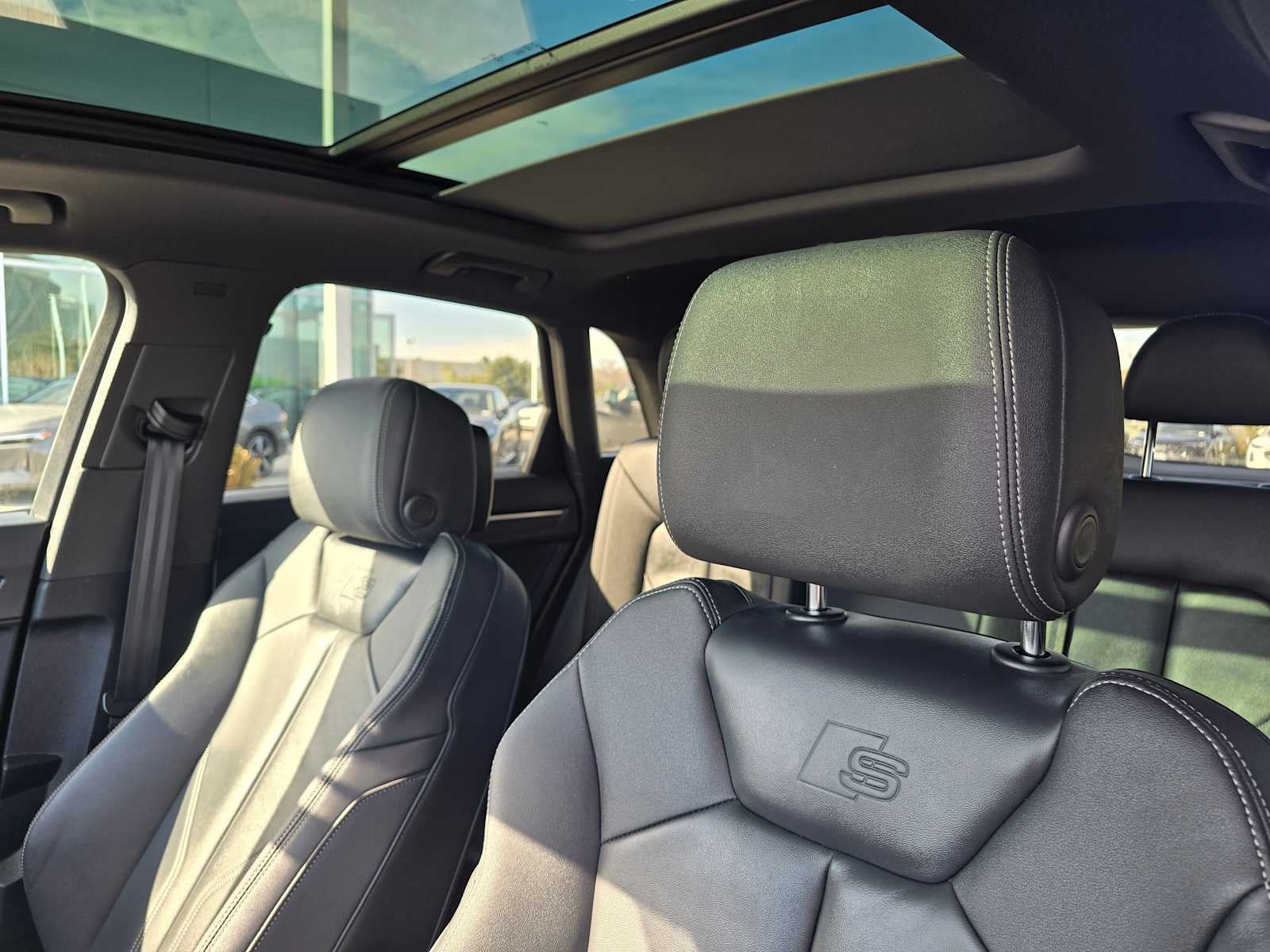 2025 Audi Q3 S line Premium