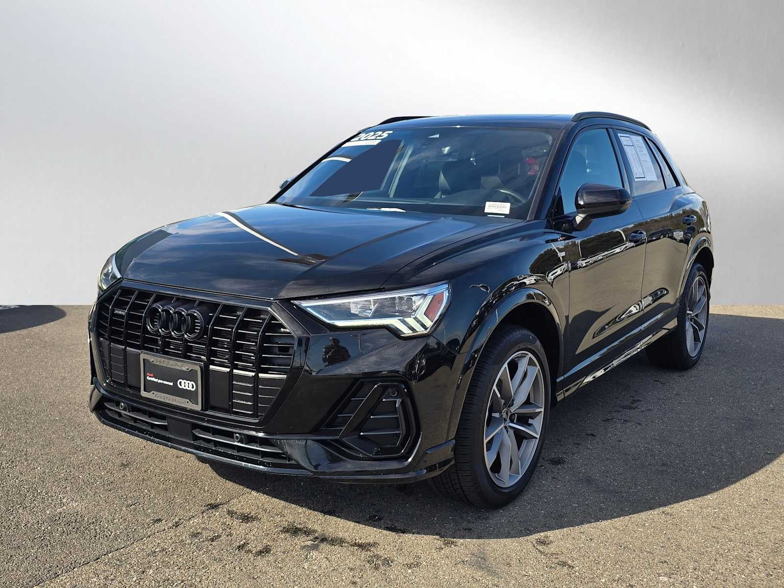 2025 Audi Q3 S line Premium