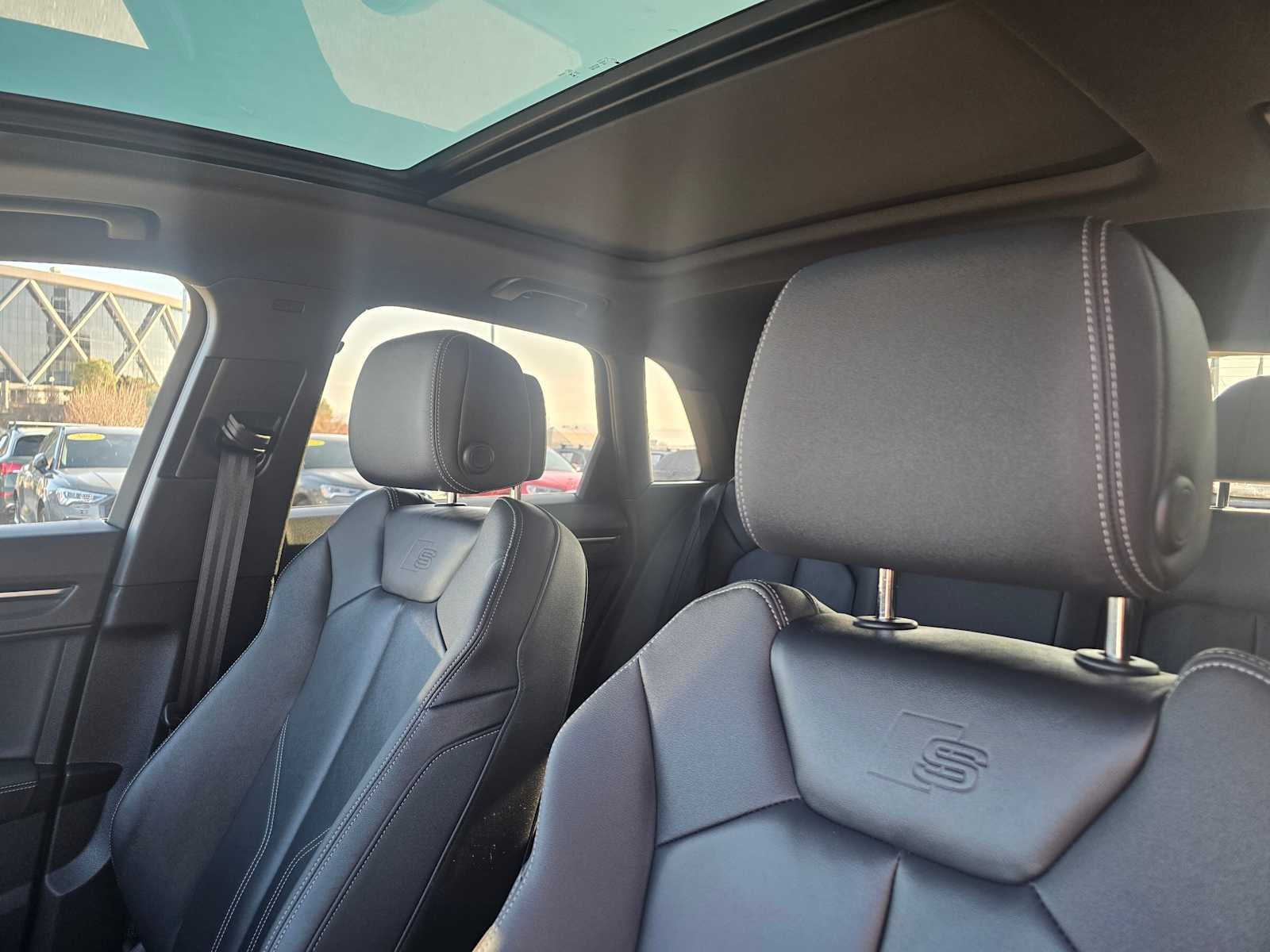 2025 Audi Q3 S line Premium