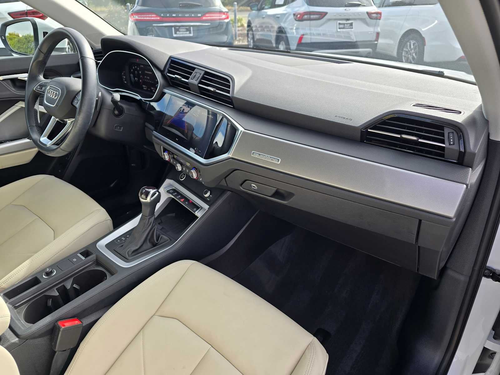2024 Audi Q3 S line Premium