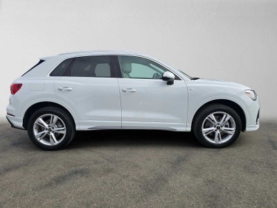 2024 Audi Q3 S line Premium