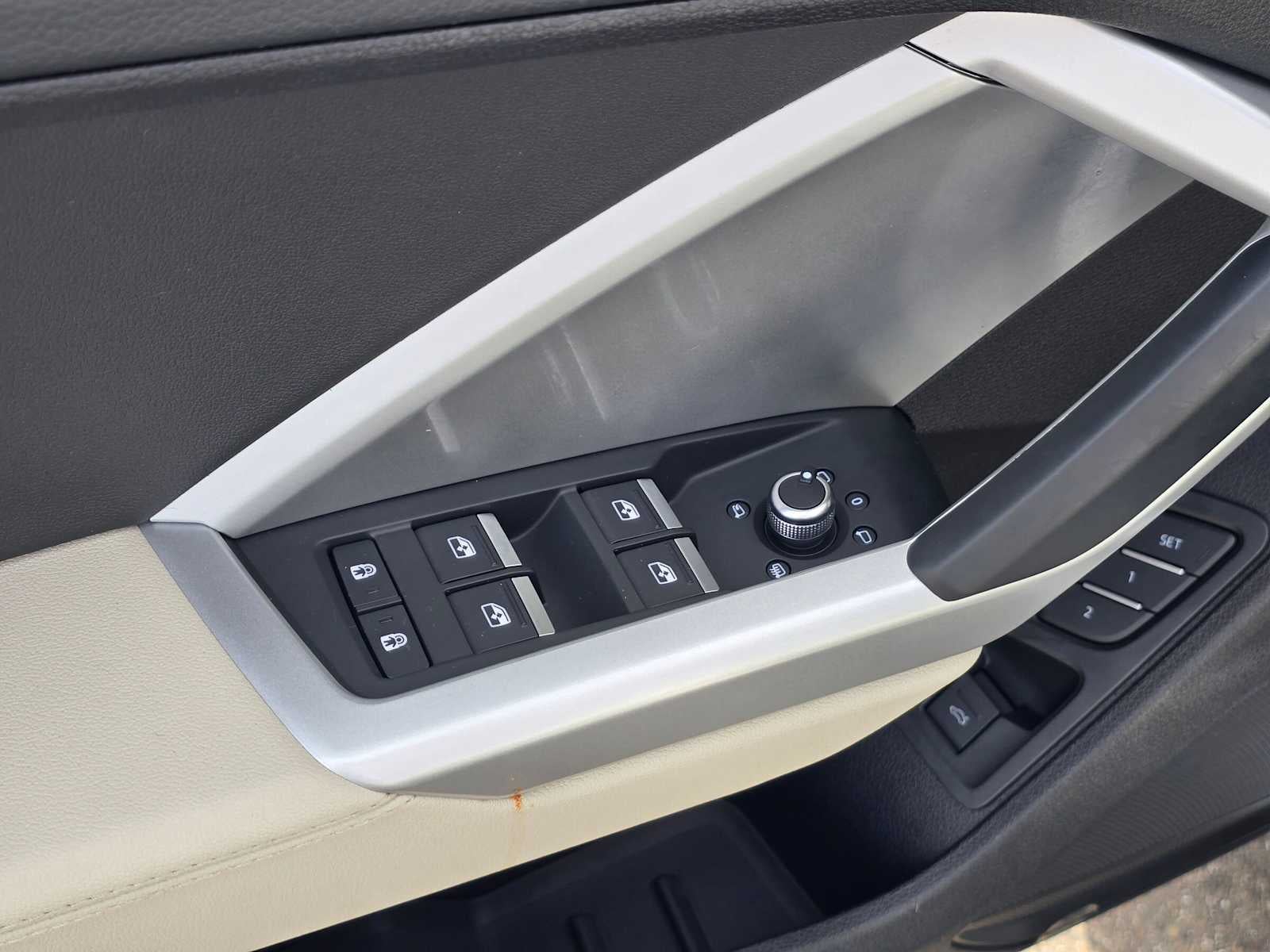 2024 Audi Q3 S line Premium