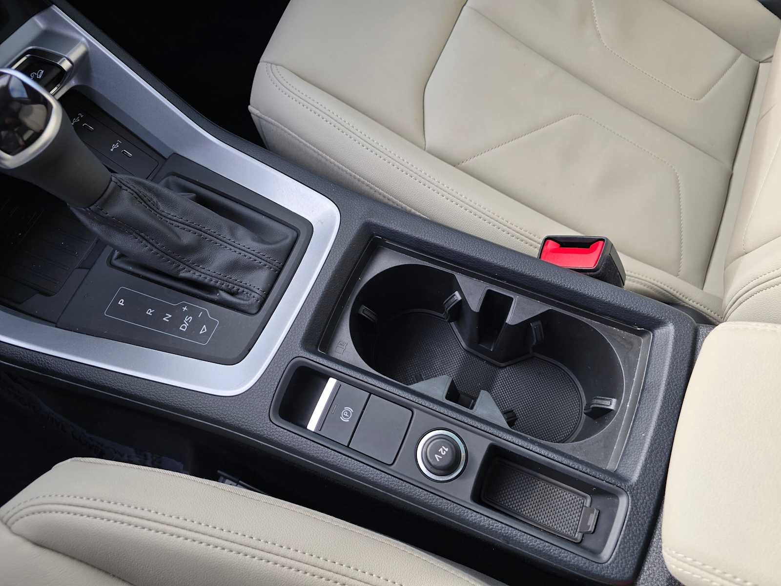 2024 Audi Q3 S line Premium