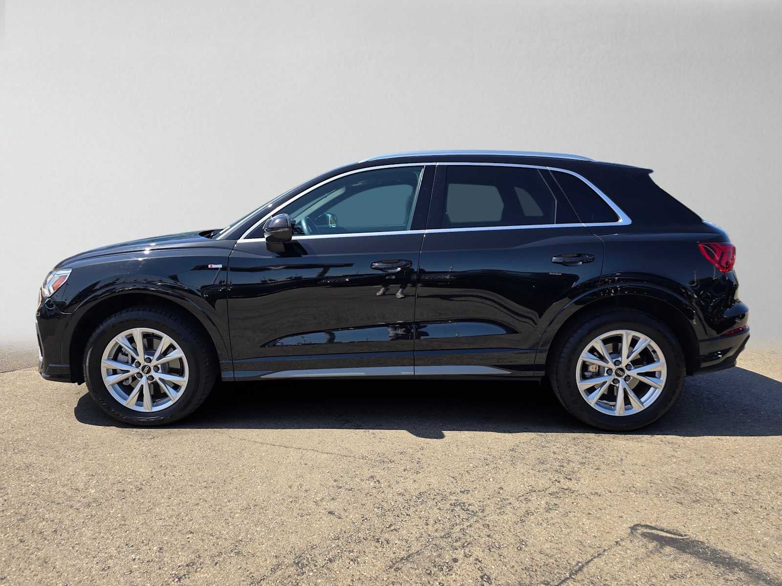 2024 Audi Q3 S line Premium