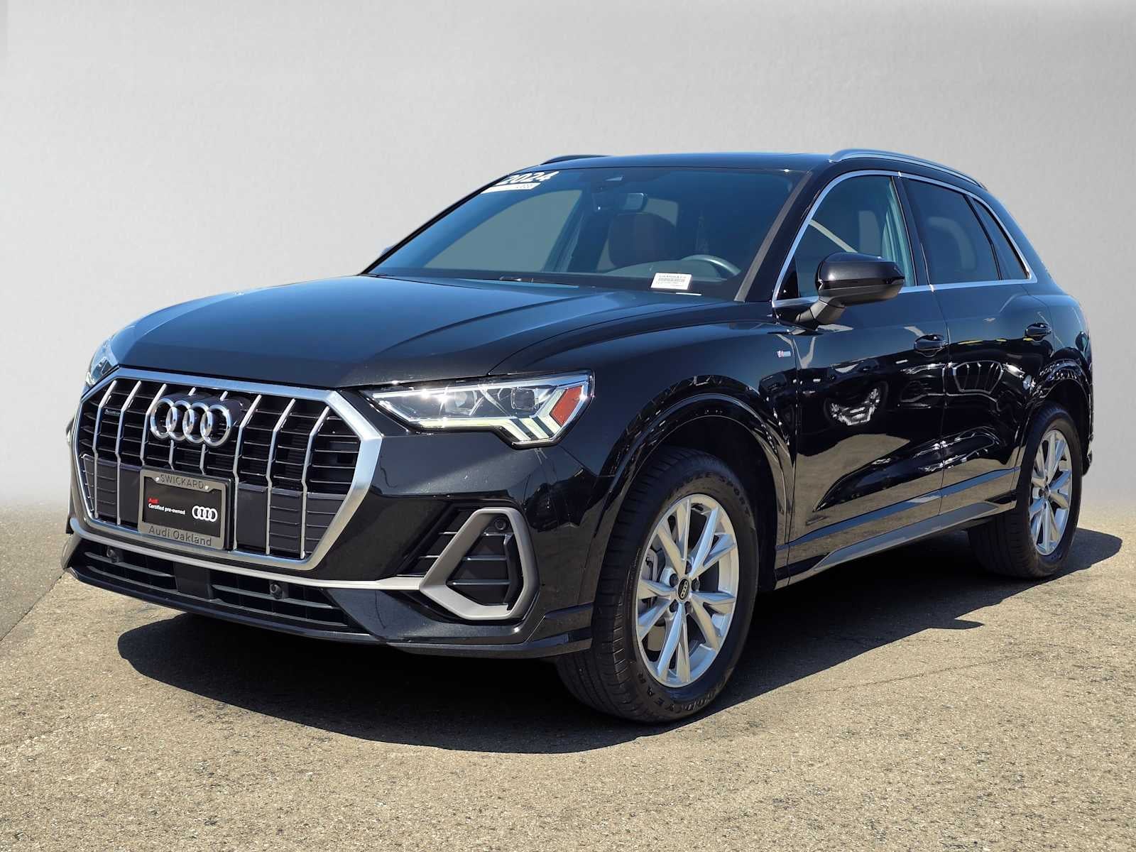 2024 Audi Q3 S line Premium