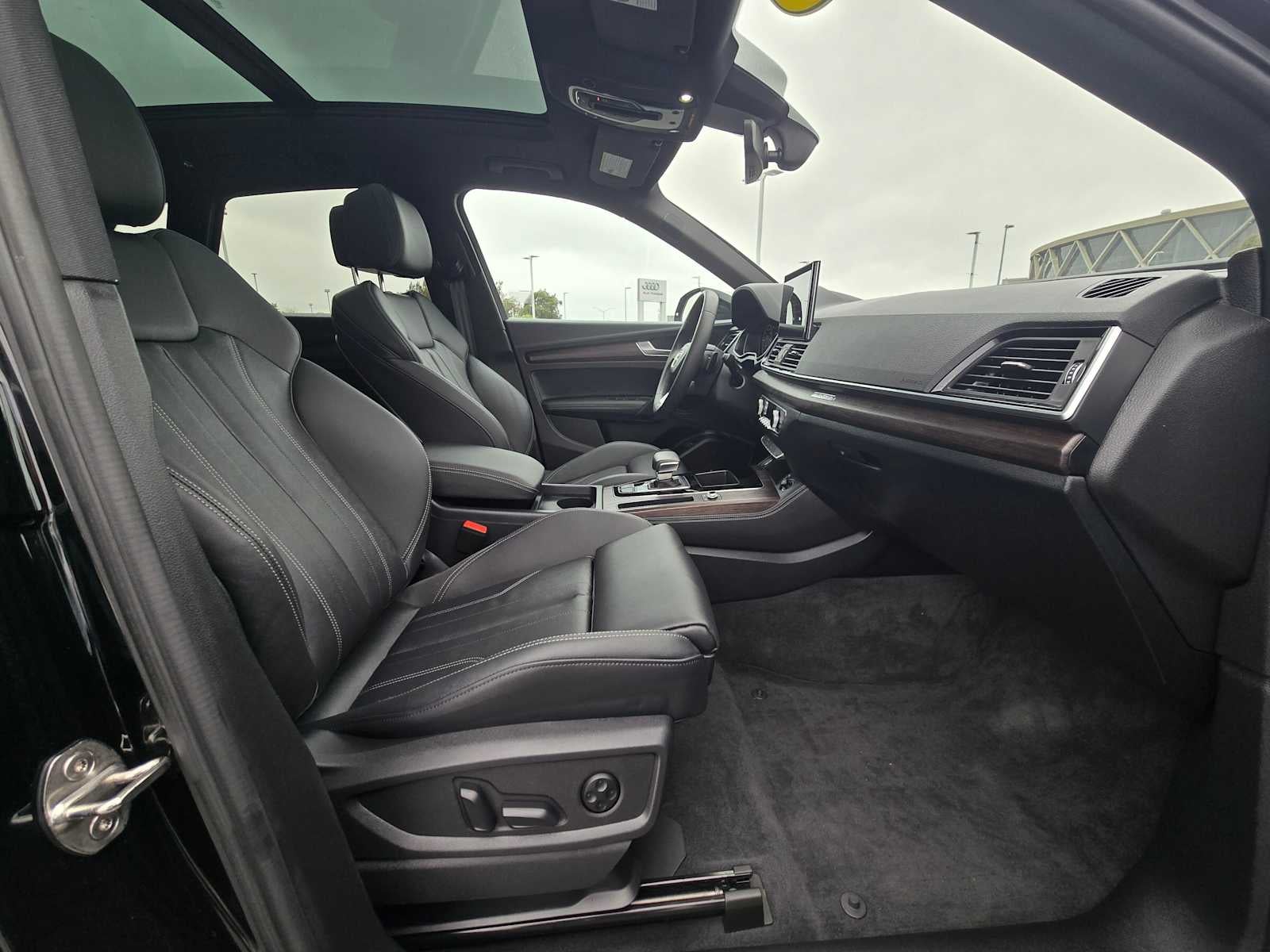 2025 Audi Q5 S line Premium Plus