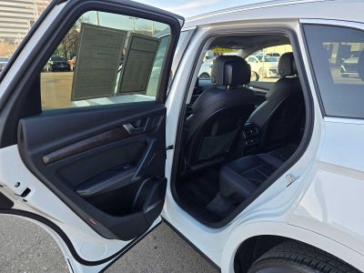 2024 Audi Q5 S line Premium Plus