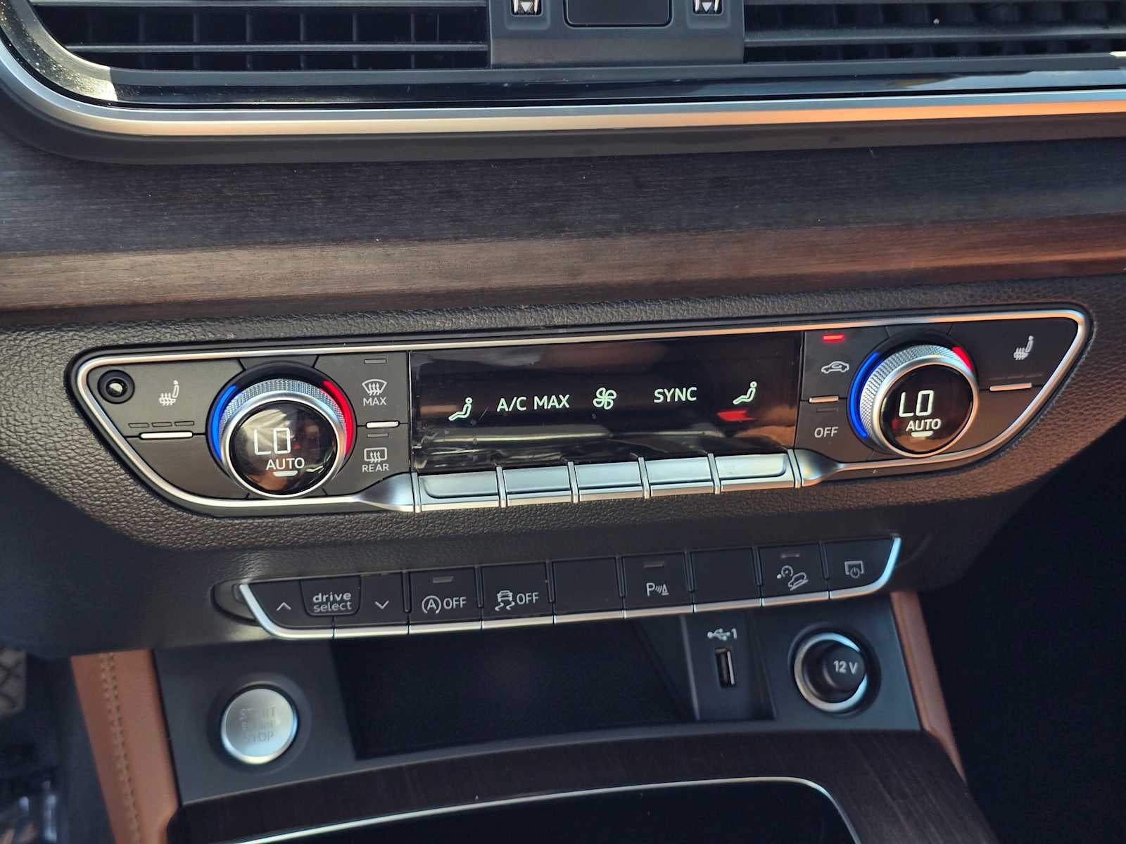 2024 Audi Q5 S line Premium Plus