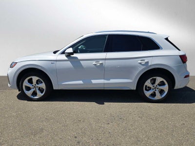 2024 Audi Q5 S line Premium Plus