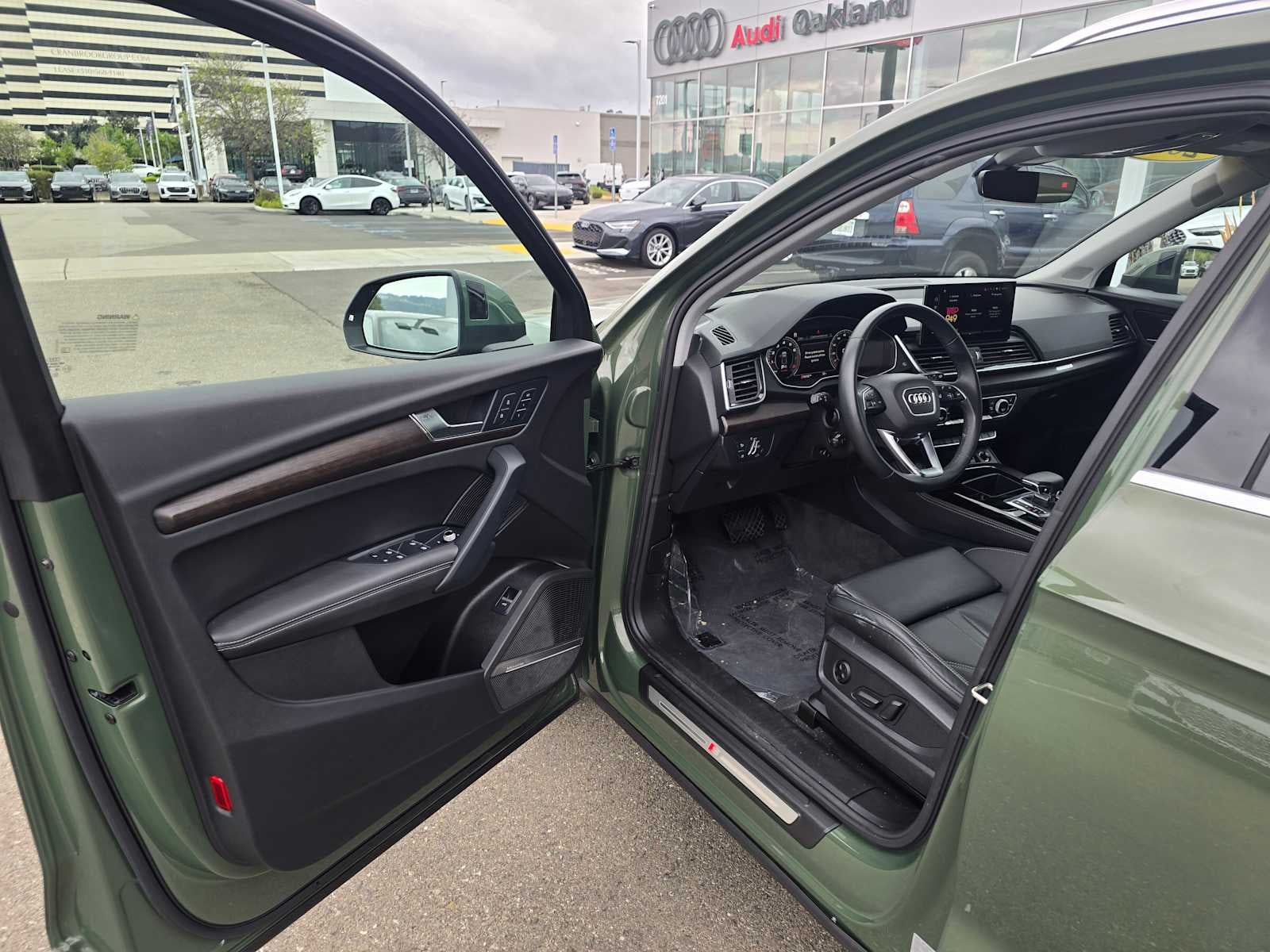2024 Audi Q5 S line Premium Plus