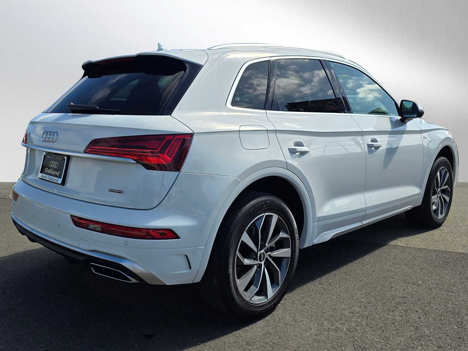 2023 Audi Q5 S line Premium Plus
