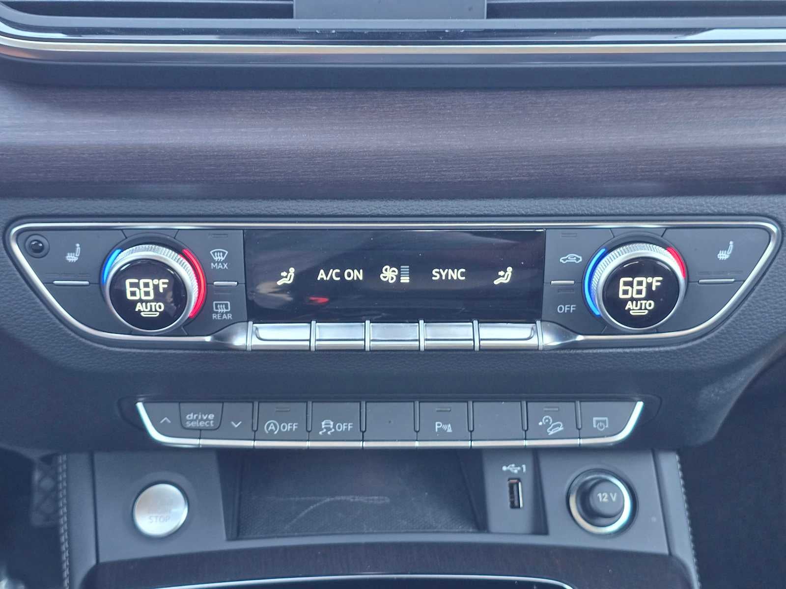 2023 Audi Q5 S line Premium Plus