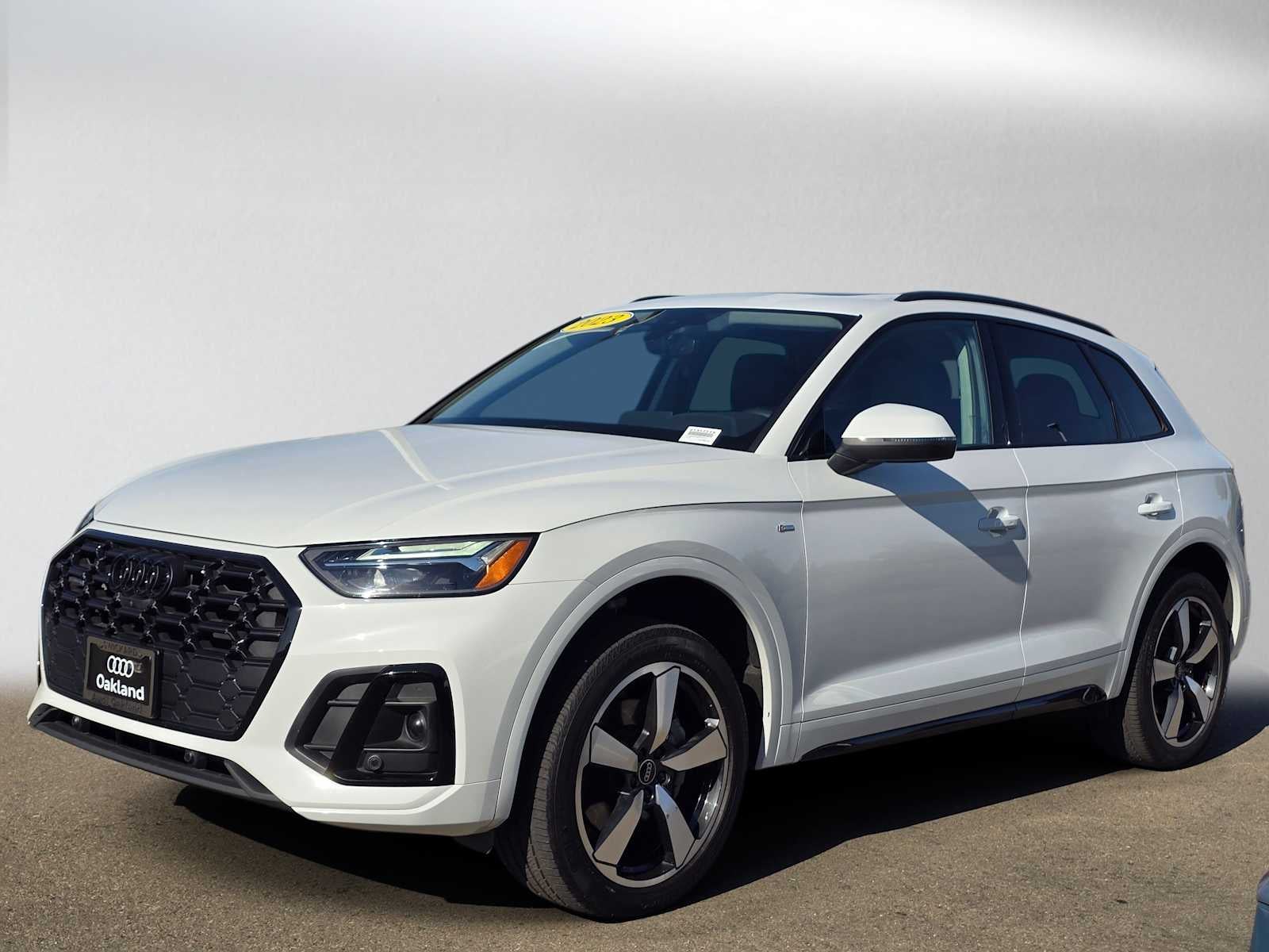2023 Audi Q5 S line Premium Plus