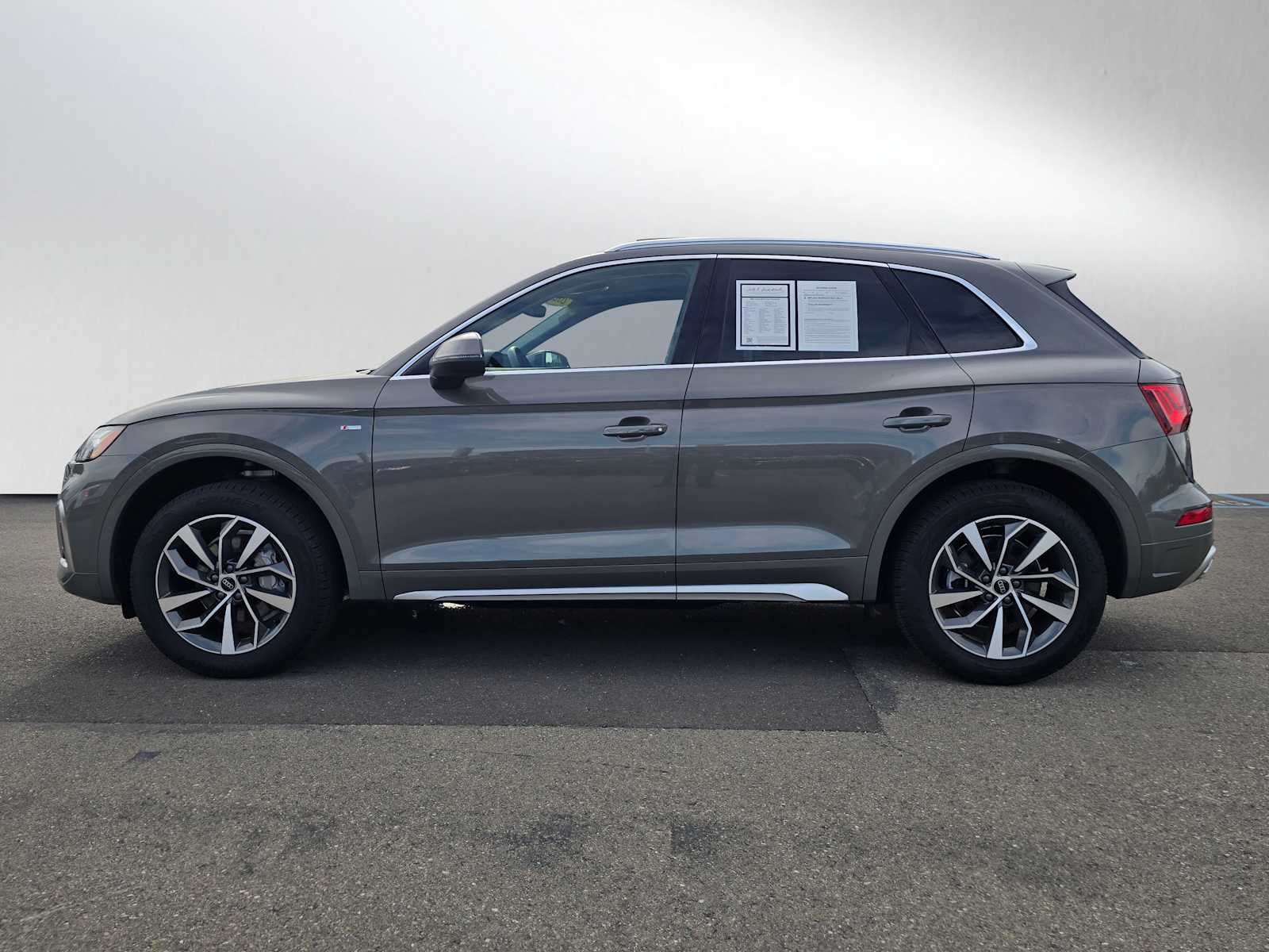 2025 Audi Q5 S line Premium Plus