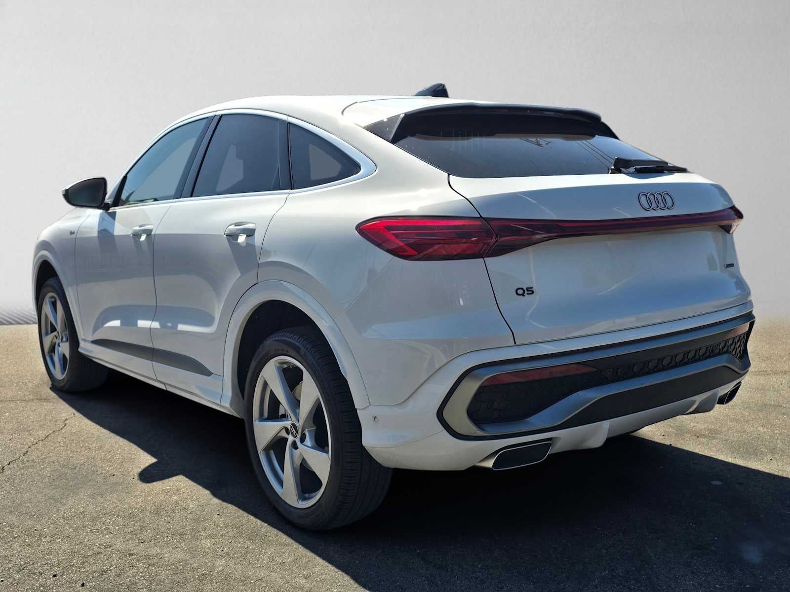 2025 Audi New Q5 Sportback Premium Plus