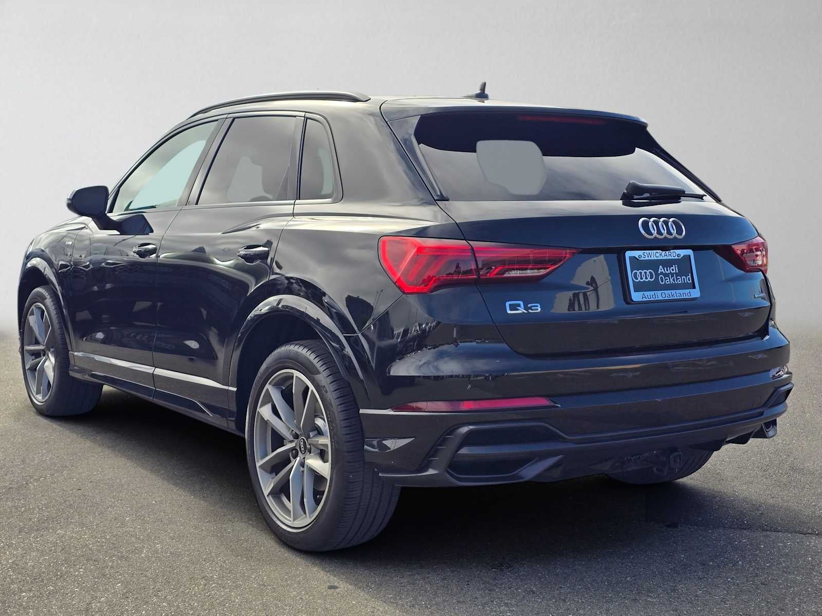 2022 Audi Q3 S line Premium Plus