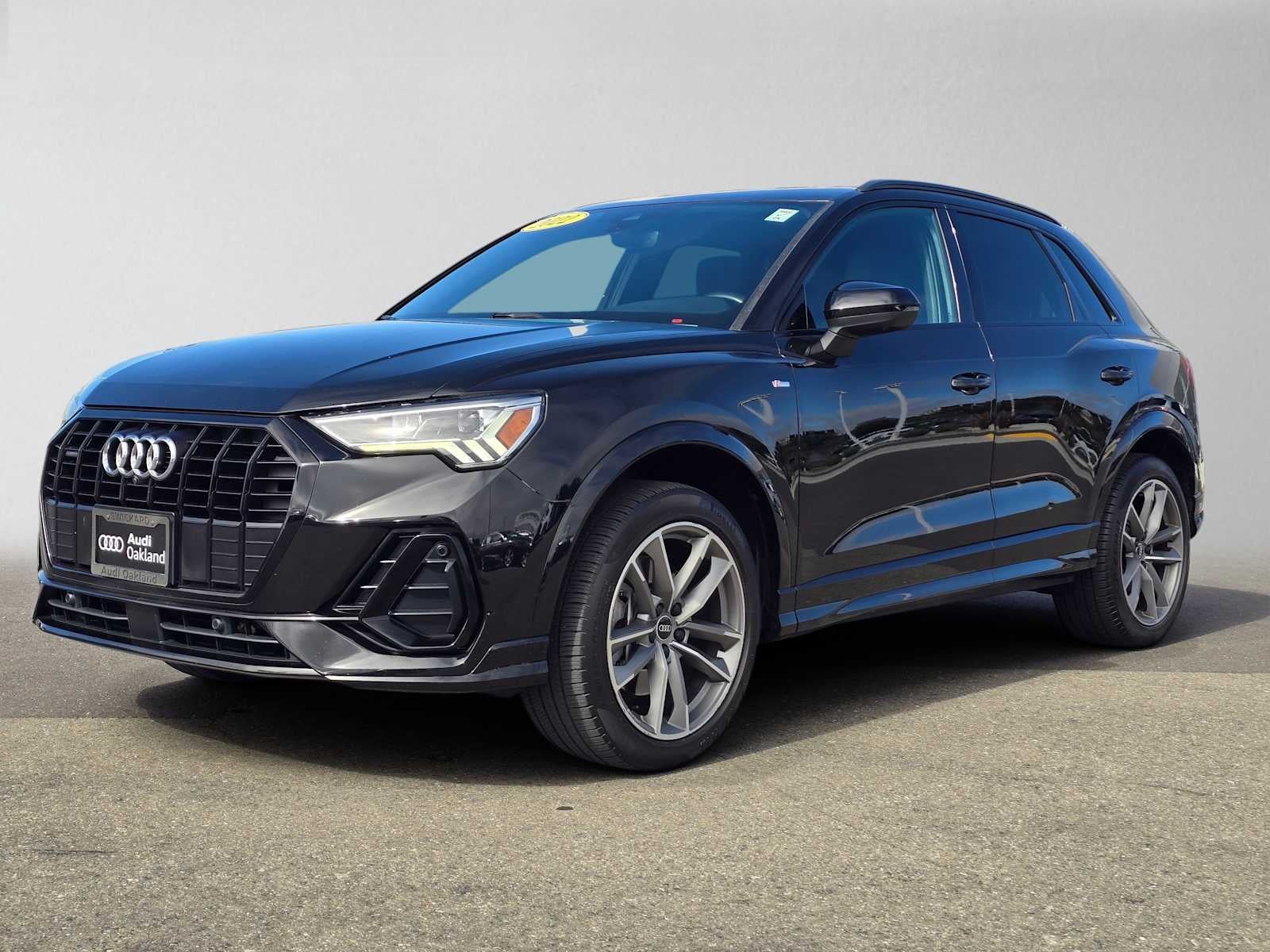 2022 Audi Q3 S line Premium Plus