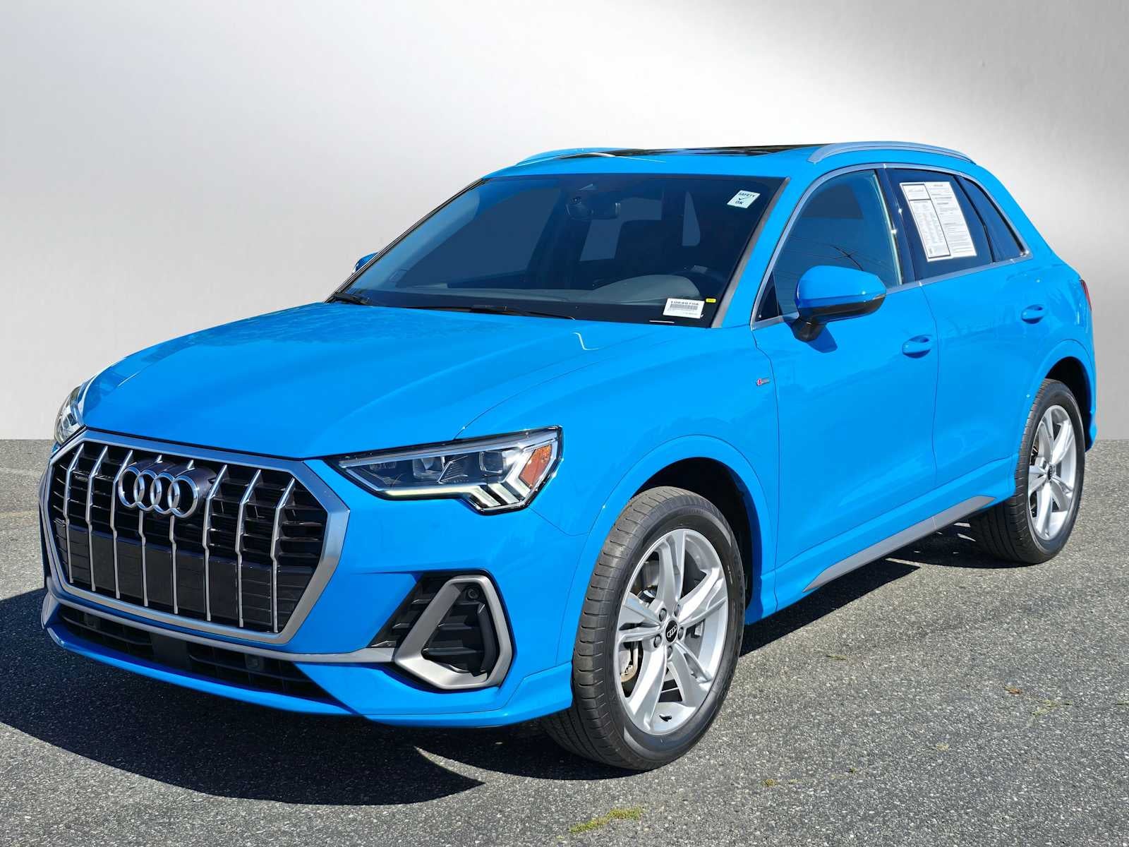 2022 Audi Q3 S line Premium Plus