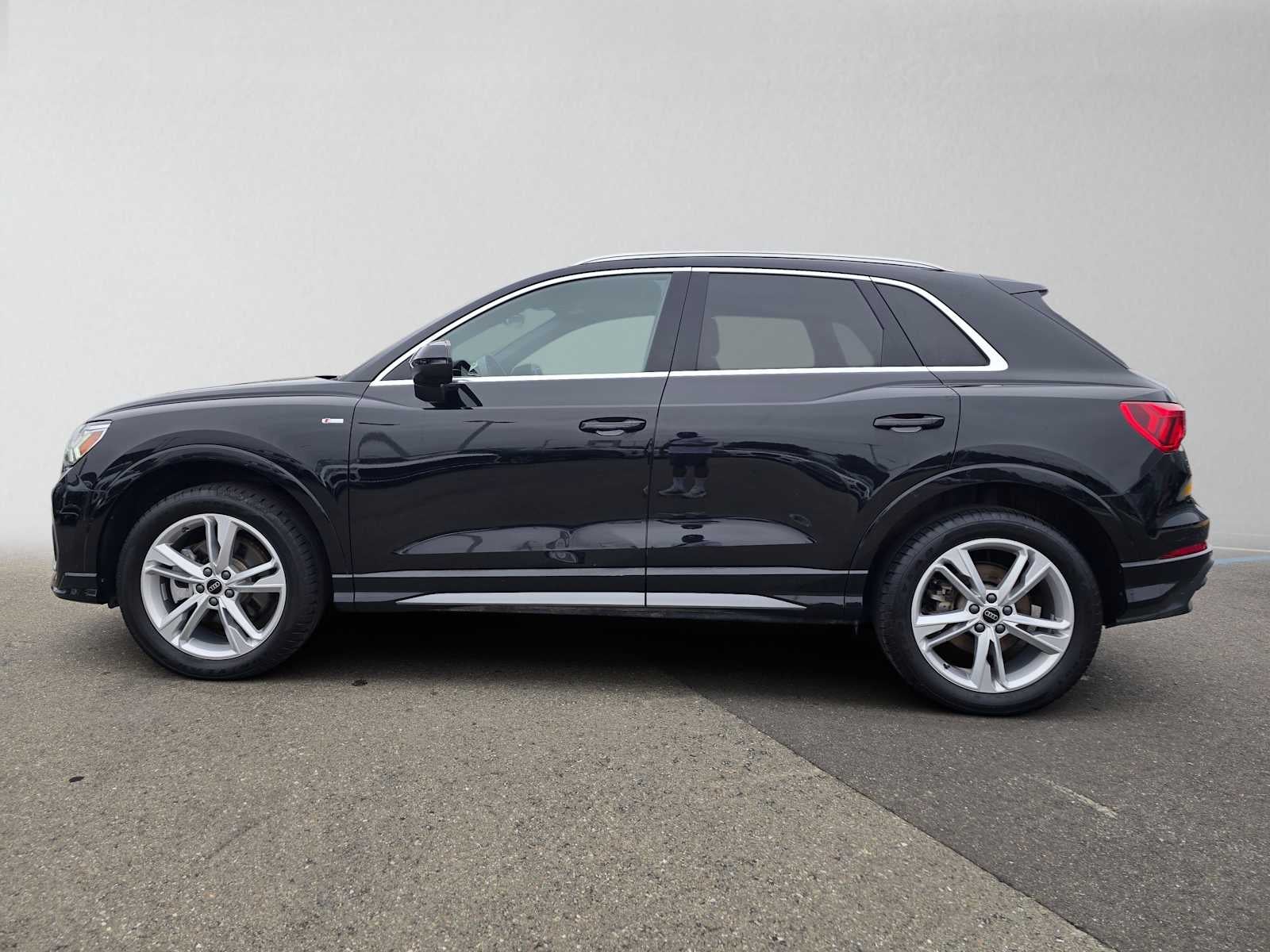 2023 Audi Q3 S line Premium Plus