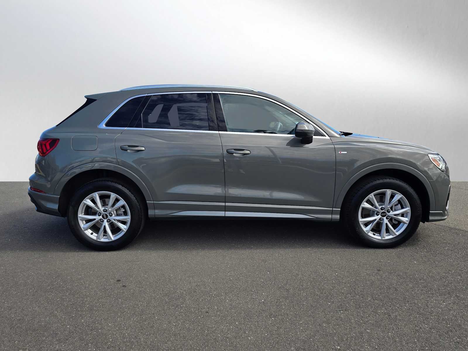 2023 Audi Q3 S line Premium Plus