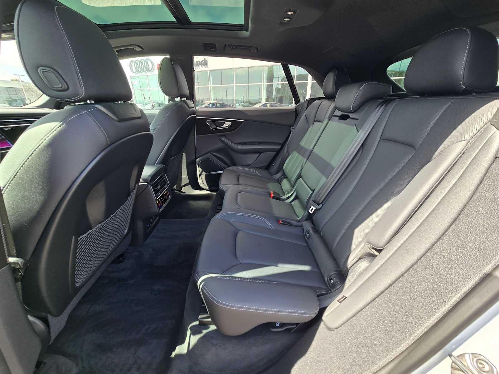 2025 Audi Q8 Premium Plus