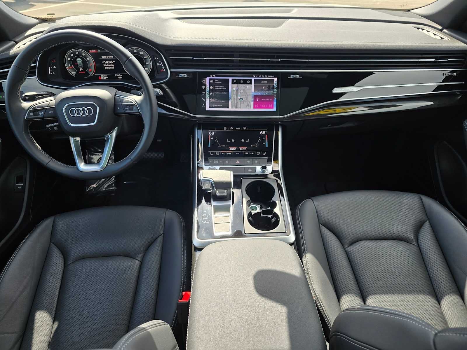 2025 Audi Q8 Premium Plus