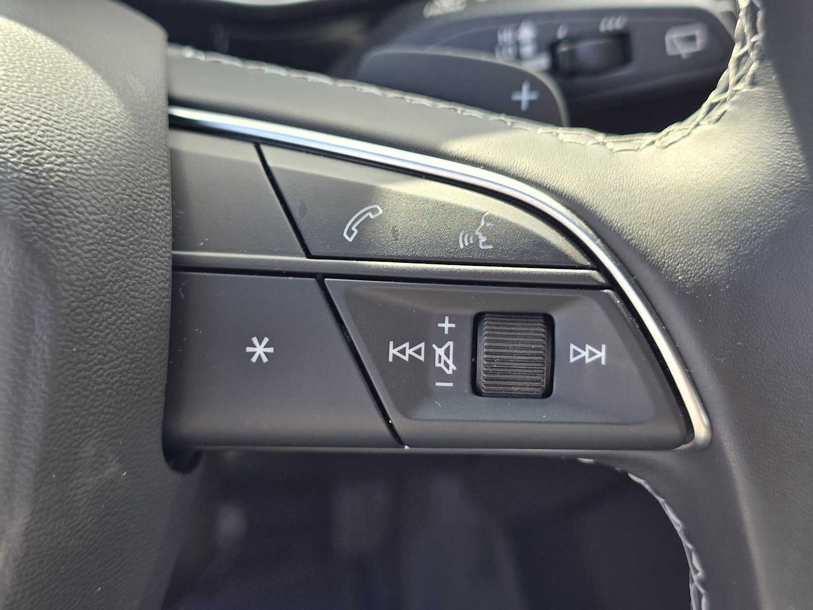 2025 Audi Q8 Premium Plus