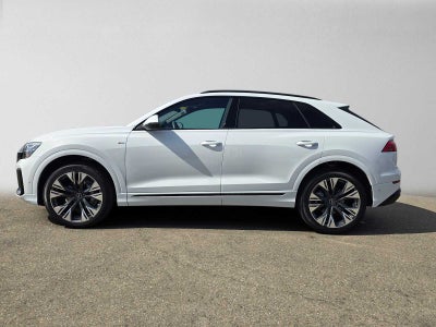 2025 Audi Q8 Premium Plus