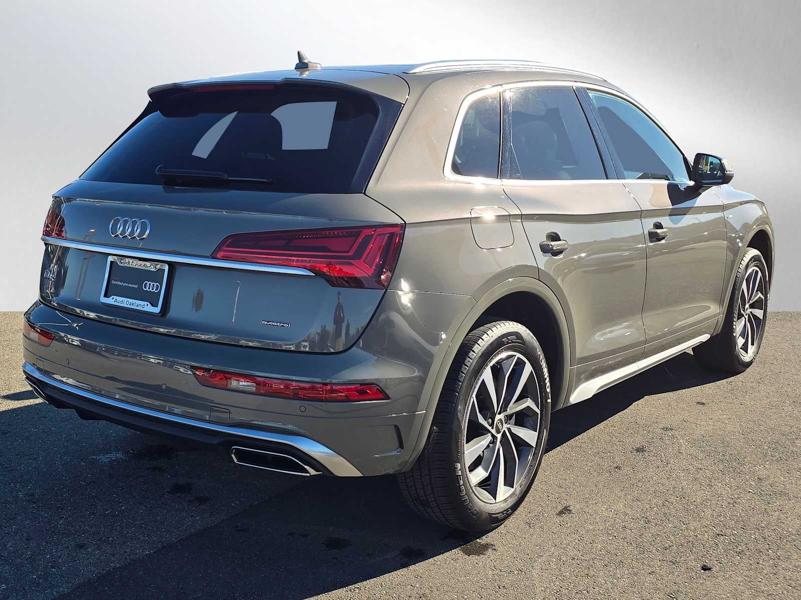 2025 Audi Q5 S line Premium