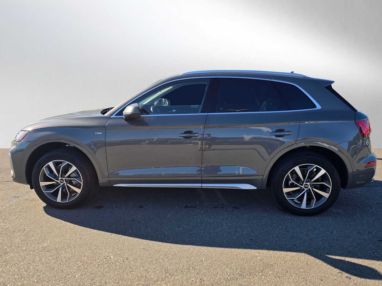 2025 Audi Q5 S line Premium