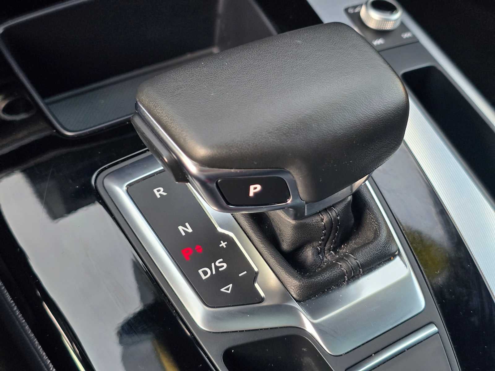 2025 Audi Q5 S line Premium