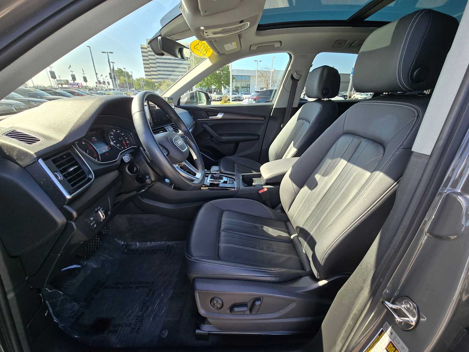 2023 Audi Q5 S line Premium