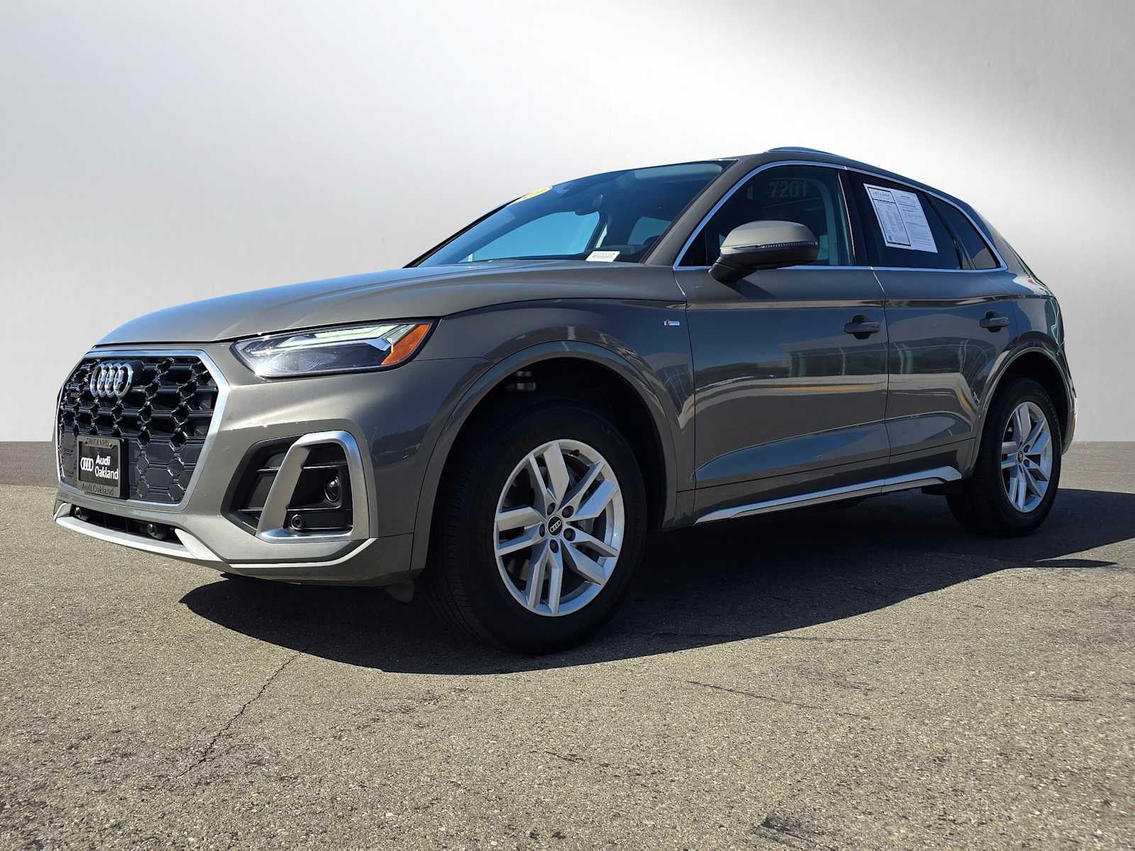 2023 Audi Q5 S line Premium