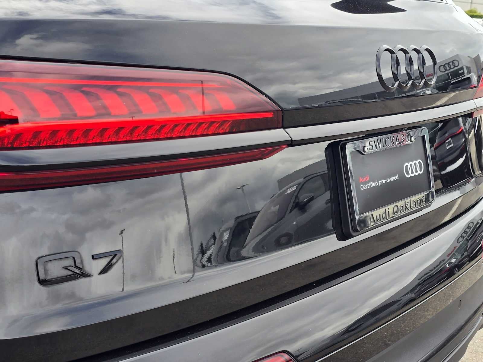 2023 Audi Q7 Premium Plus