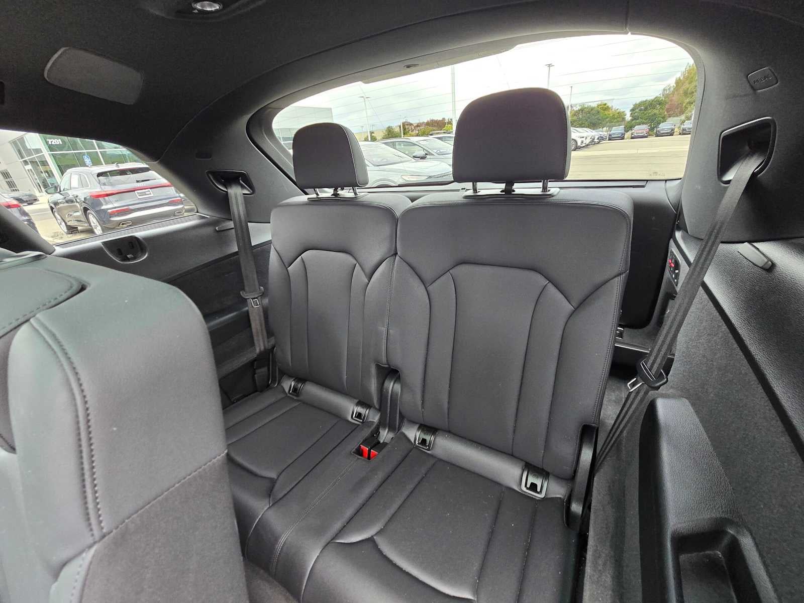 2023 Audi Q7 Premium Plus