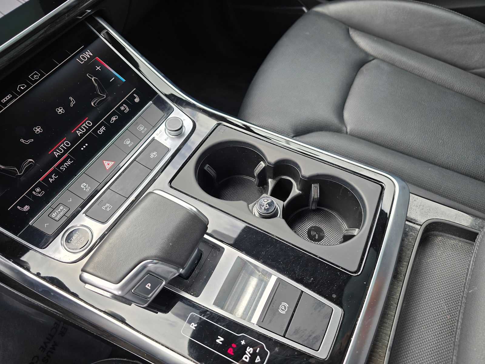 2023 Audi Q7 Premium Plus