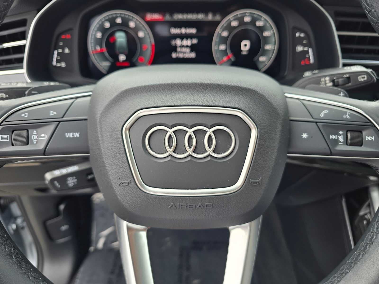2023 Audi Q7 Premium Plus