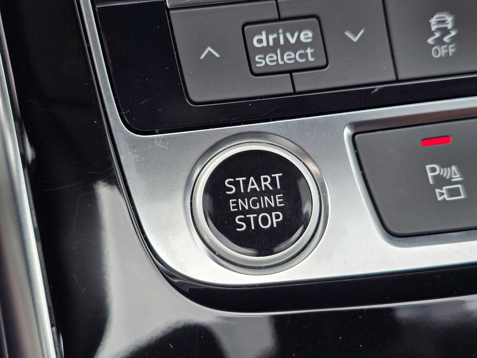 2023 Audi Q7 Premium Plus