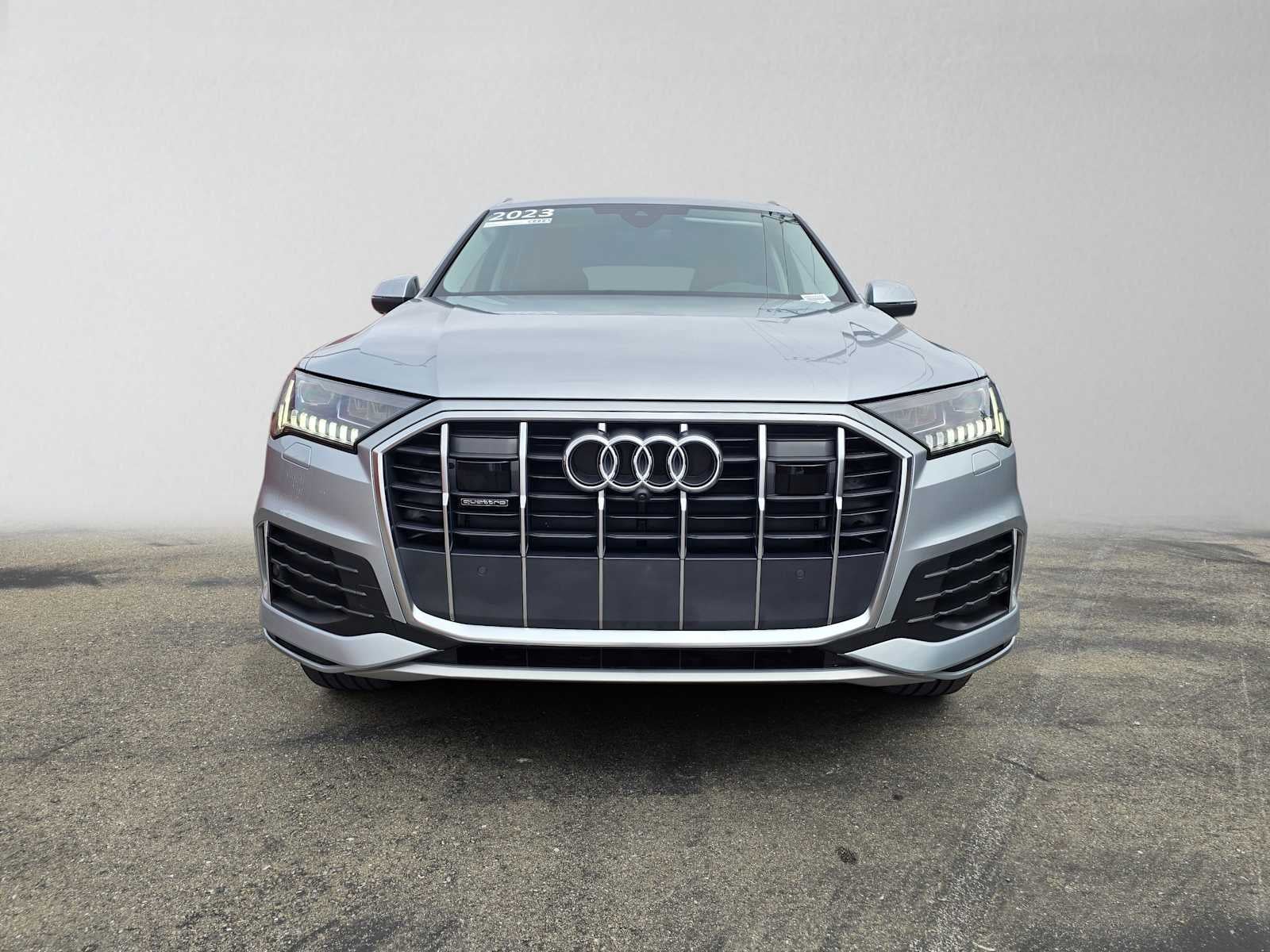 2023 Audi Q7 Premium Plus