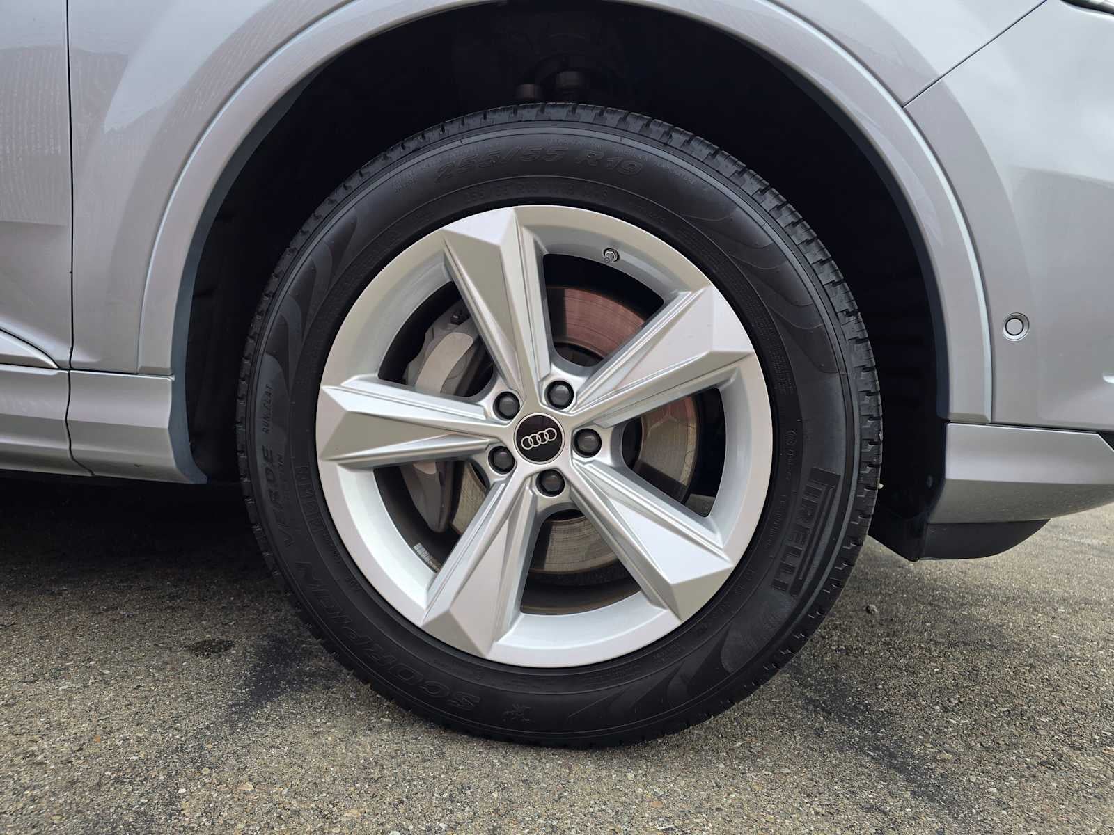 2023 Audi Q7 Premium Plus