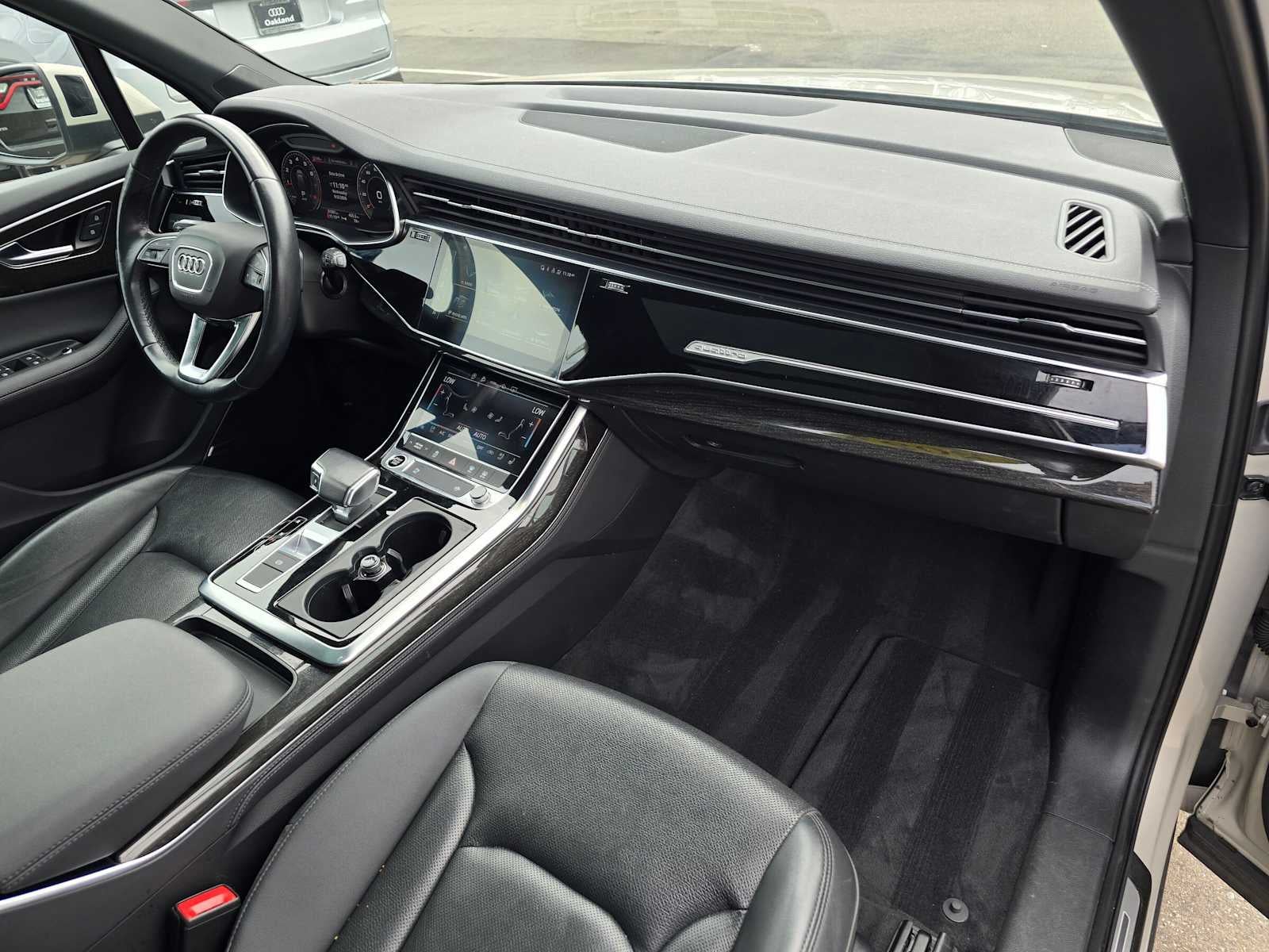 2023 Audi Q7 Premium Plus
