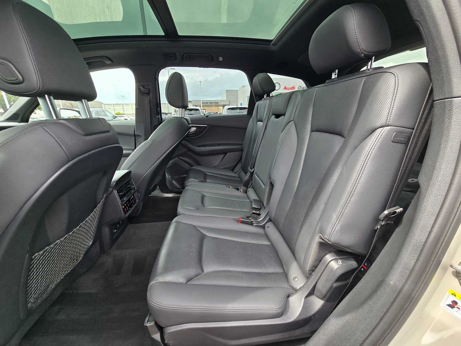 2023 Audi Q7 Premium Plus