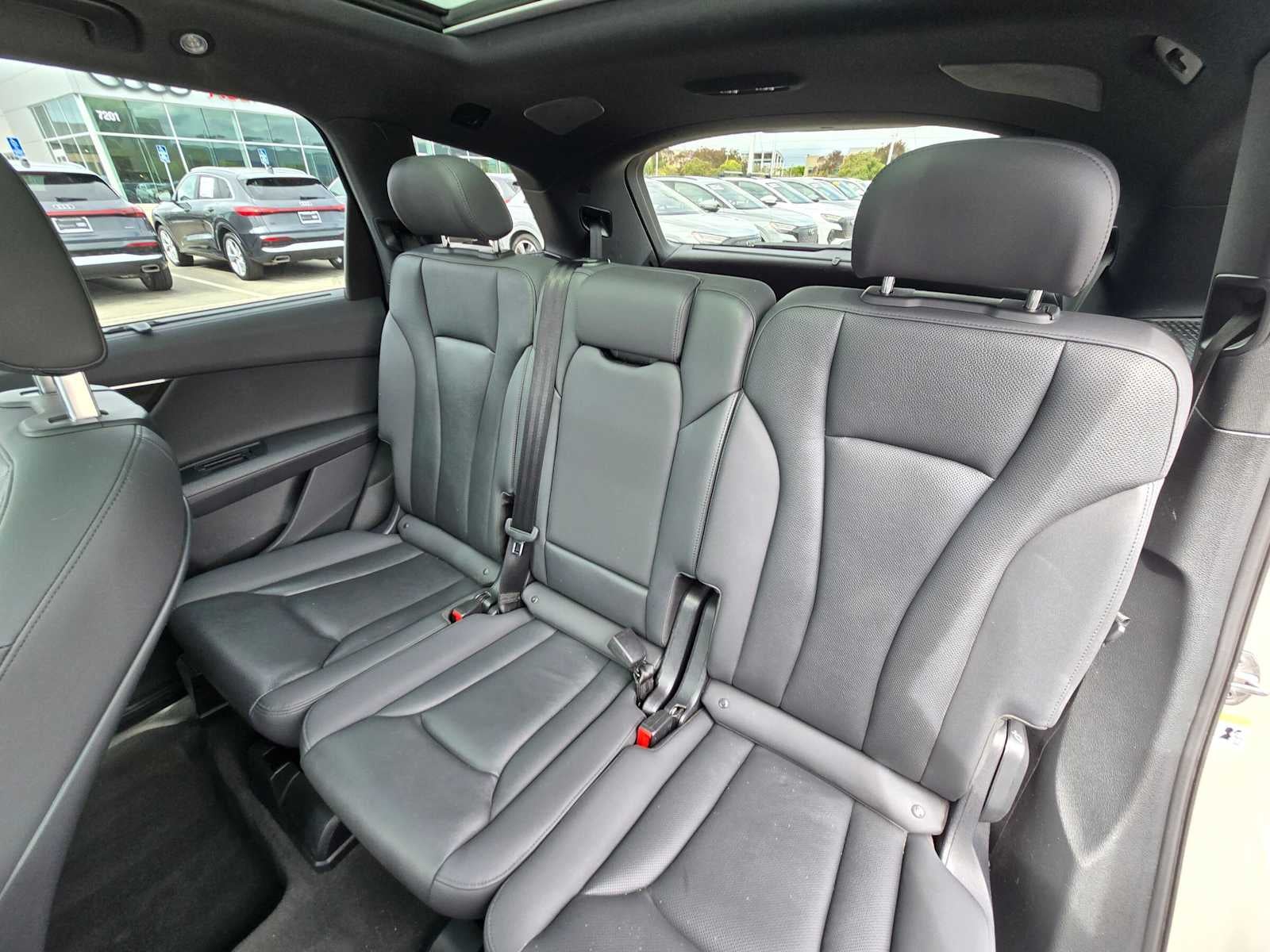 2023 Audi Q7 Premium Plus