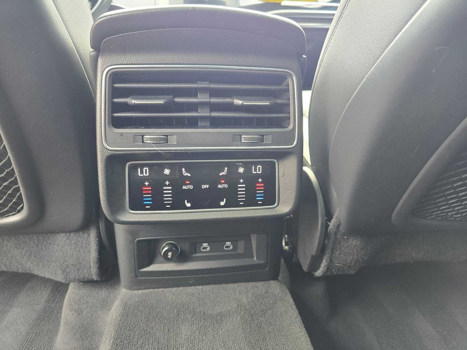 2023 Audi Q7 Premium Plus