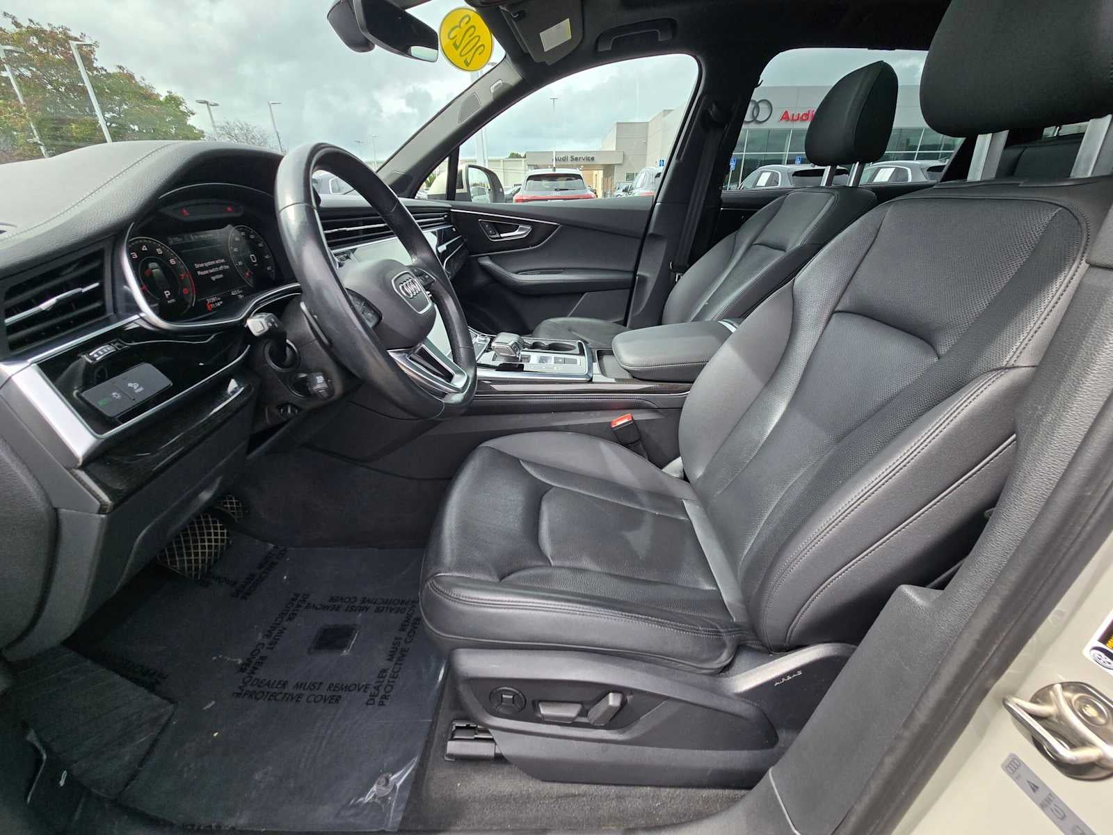 2023 Audi Q7 Premium Plus
