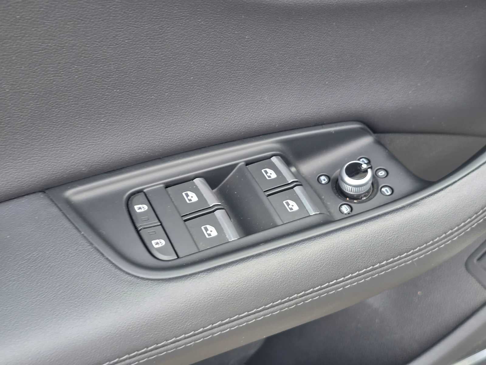 2023 Audi Q7 Premium Plus